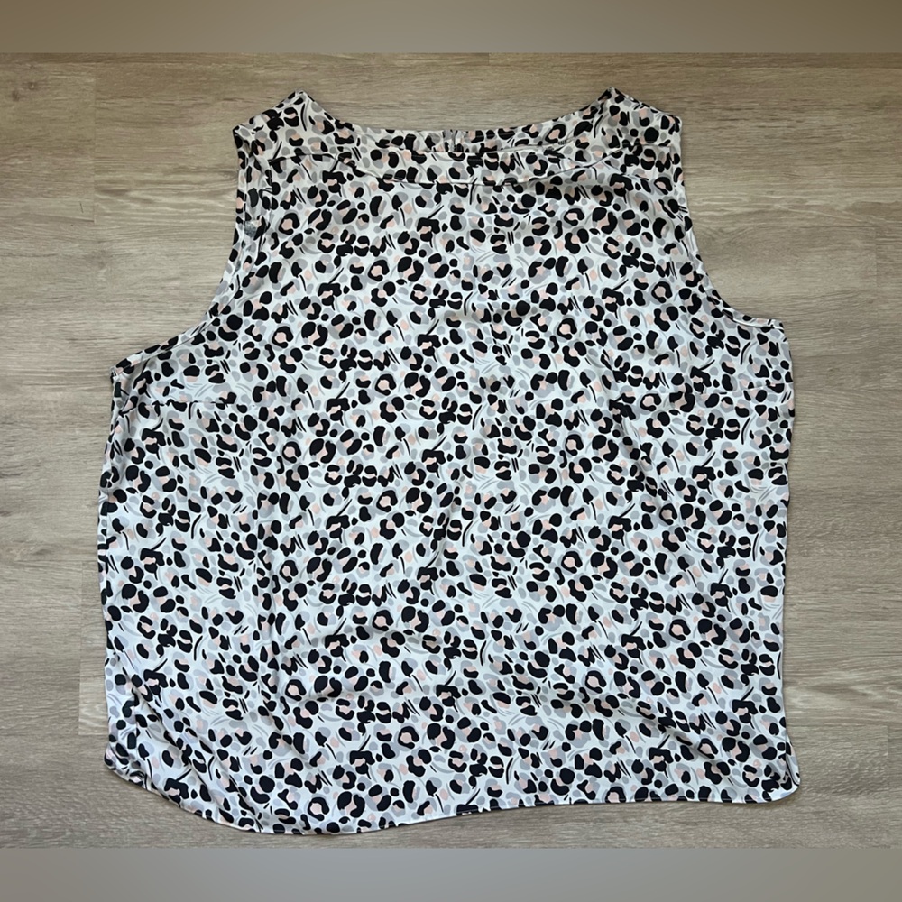LOFT Plus Leopard Print Sleeveless Tank Blouse in White, Black, Pale Pink 24